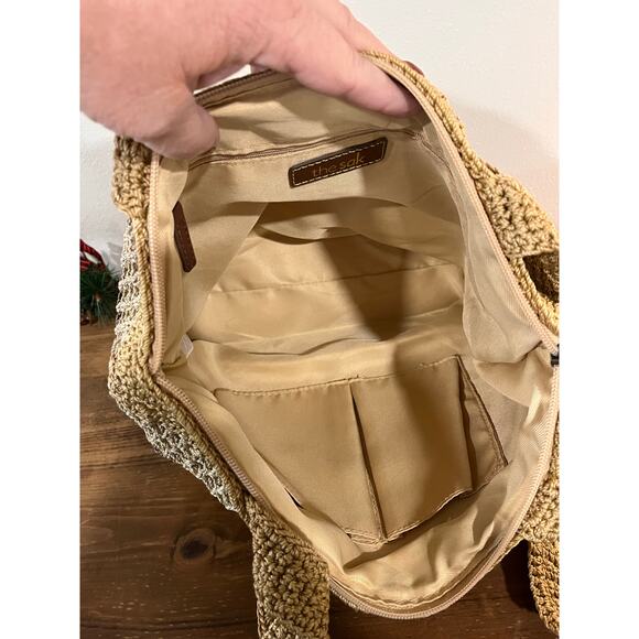 The Sak Crochet Shoulder Bag Tan Brown Ombré Boho Beach Tote Purse Zip Pocket - Picture 5 of 11